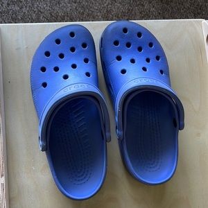 Crocs clogs Women’s size 10- lavender/purple. Gently used